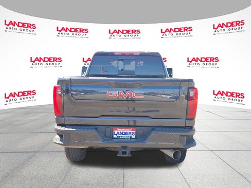 Used 2025 GMC Sierra 2500 Denali w/ Denali Reserve Package AWD/4WD image 4