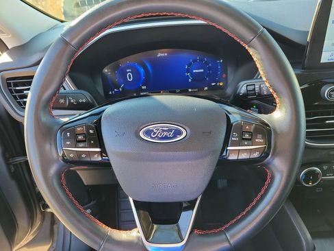 Used 2022 Ford Escape SEL w/ SEL Stealth AWD Package image 12