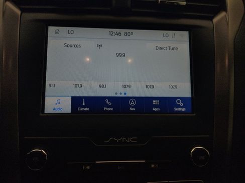Used 2020 Ford Fusion SE FWD image 25