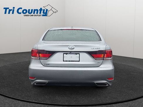 Used 2015 Lexus LS 460 AWD w/ Comfort Package image 7
