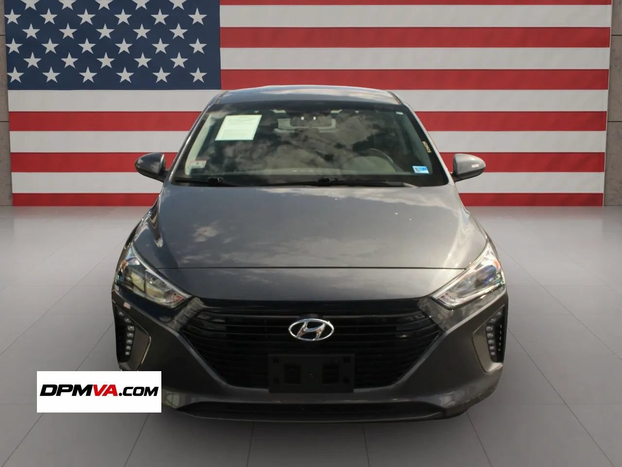Used 2018 Hyundai Ioniq Plug-In Hybrid FWD image 11