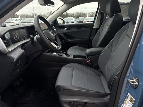 New 2026 Volkswagen Tiguan SE image 20