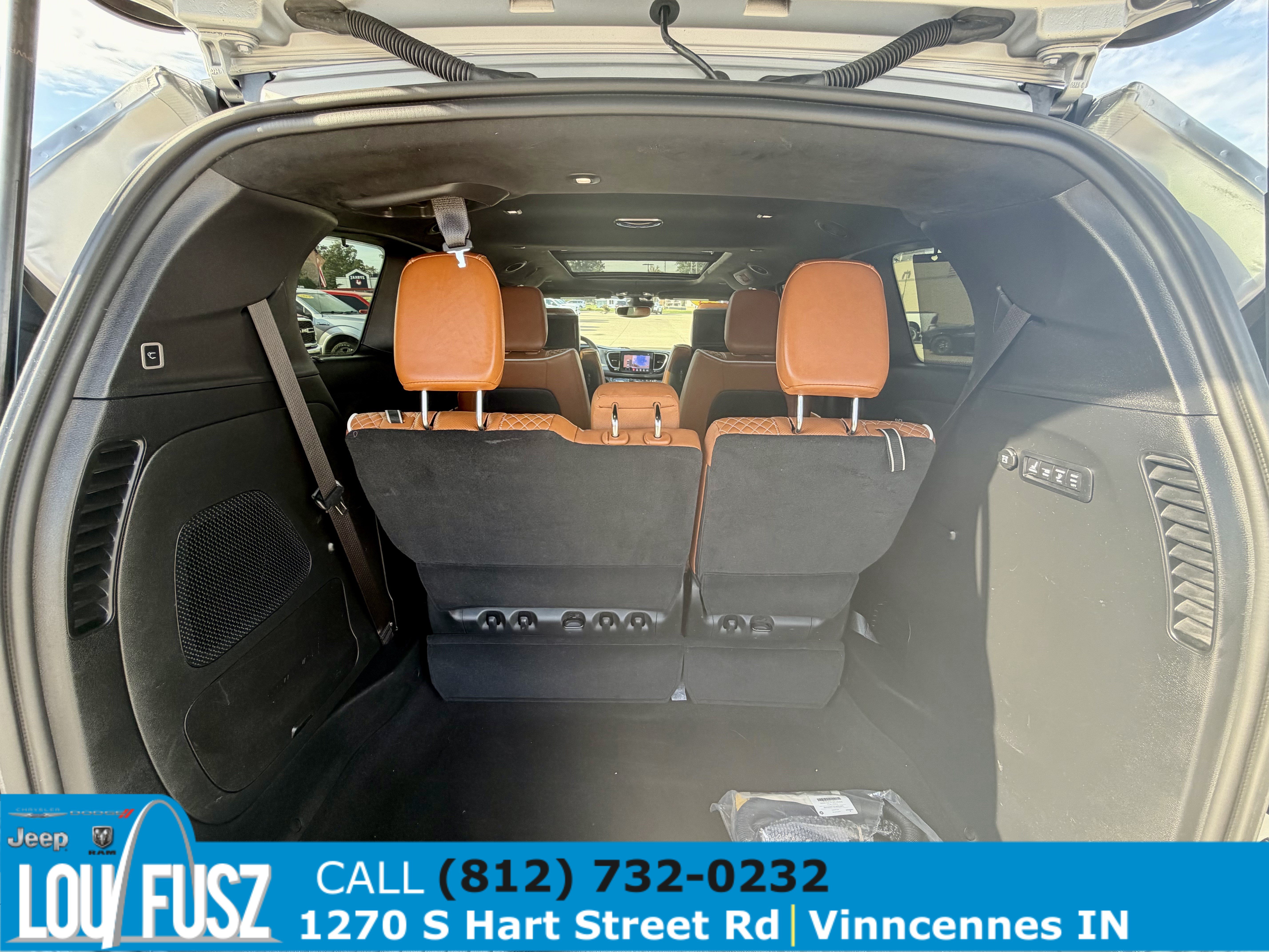 Used 2024 Chrysler Pacifica Pinnacle AWD/4WD image 21