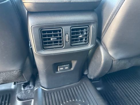 Used 2023 Toyota RAV4 XLE Premium AWD/4WD image 21
