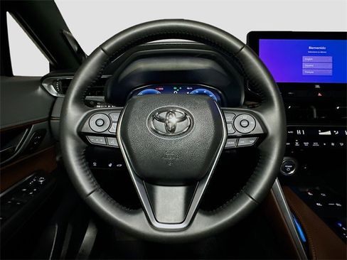 Used 2024 Toyota Venza Limited image 10