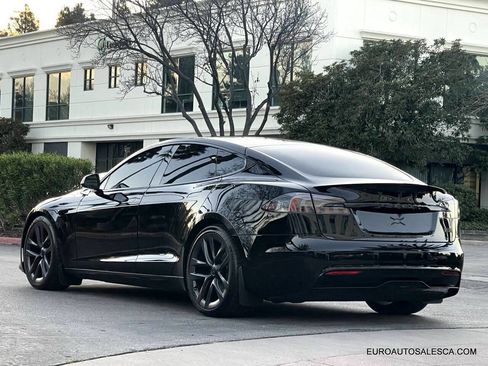 Used 2022 Tesla Model S Plaid image 7