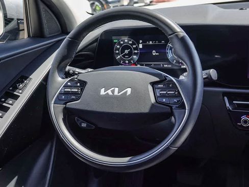 Used 2024 Kia Niro Wind FWD image 14