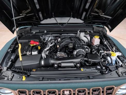 Used 2025 Jeep Gladiator Rubicon w/ Safety Group image 92