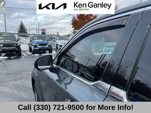 Used 2022 Kia Telluride LX image 24