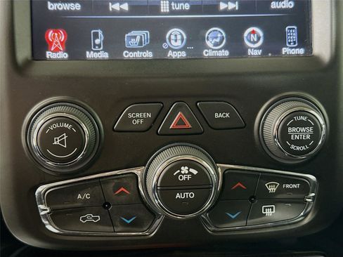 Used 2015 RAM 1500 Sport w/ Convenience Group image 17