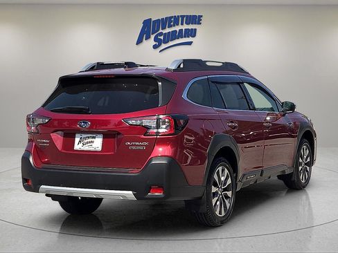 Used 2023 Subaru Outback Touring AWD/4WD image 6