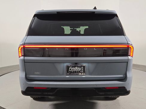 New 2026 Lincoln Navigator L Reserve w/ Jet Appearance Package image 5