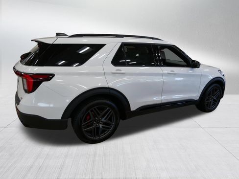 Used 2026 Ford Explorer ST w/ Sun And Sound Package AWD/4WD image 7