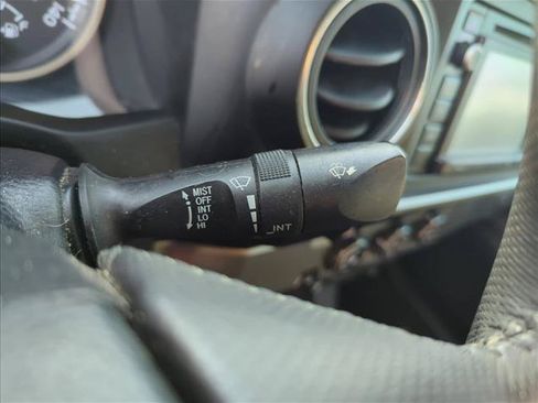 Used 2019 Toyota Tacoma SR5 RWD image 16