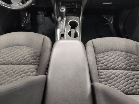 Used 2019 Chevrolet Equinox LT AWD/4WD image 16