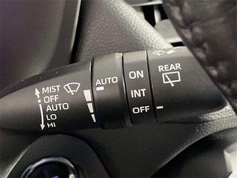 Used 2019 Toyota RAV4 XLE Premium image 20