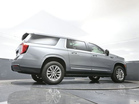Used 2023 GMC Yukon XL SLT image 52