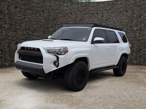 Used 2016 Toyota 4Runner Trail Premium w/ Convenience Package AWD/4WD image 6