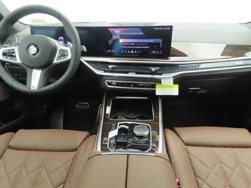 New 2026 BMW X5 xDrive40i w/ M Sport Package image 13