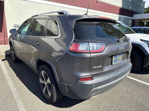 Used 2019 Jeep Cherokee Limited AWD/4WD image 3