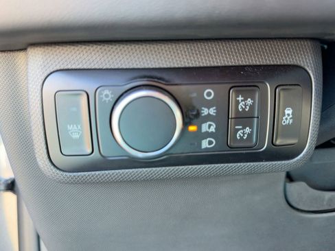 Used 2023 Ford Mustang Mach-E Premium image 18