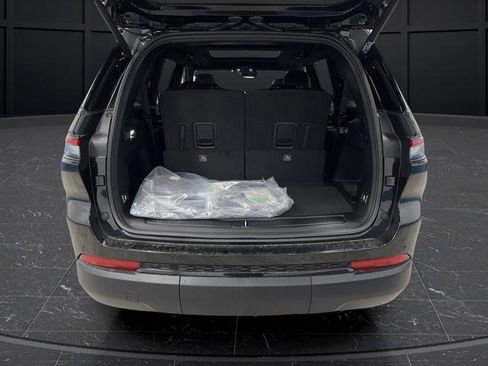 New 2025 Jeep Grand Cherokee L Limited image 15