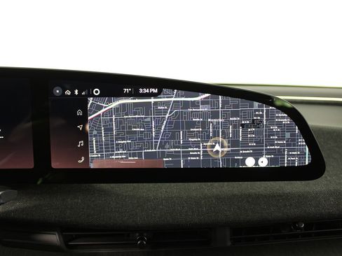 Used 2024 Lucid Air Touring image 17