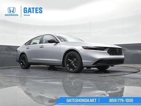 Used 2025 Honda Accord SE image 42