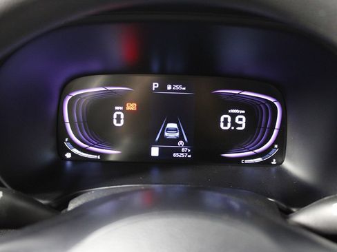 Used 2023 Kia Soul LX w/ LX Technology Package FWD image 16