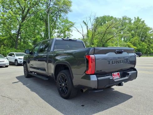 Used 2025 Toyota Tundra Limited AWD/4WD image 6