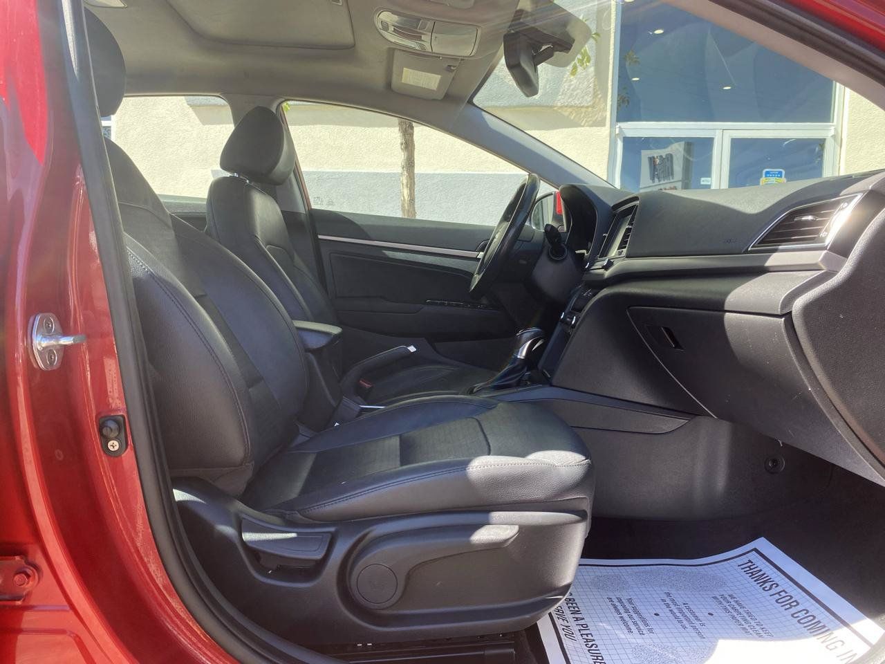 Used 2017 Hyundai Elantra Limited w/ Limited Tech Package 08 FWD image 9