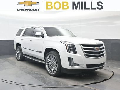 Used 2017 Cadillac Escalade Luxury