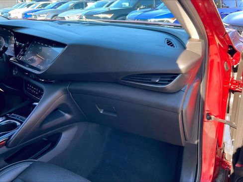 Used 2023 Buick Envision Essence image 18