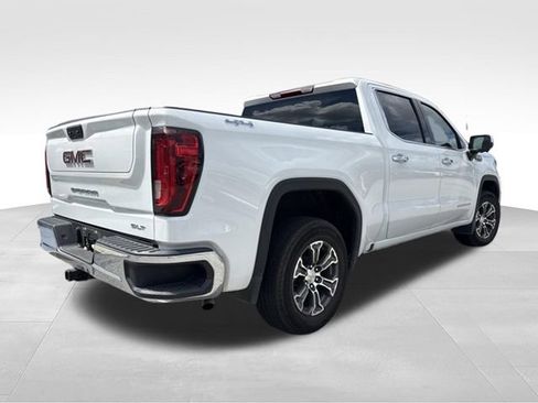 Used 2025 GMC Sierra 1500 SLT AWD/4WD image 7