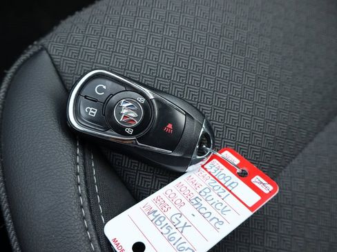 Used 2021 Buick Encore GX Select image 32