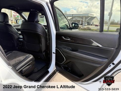 Used 2022 Jeep Grand Cherokee L Laredo AWD/4WD image 44