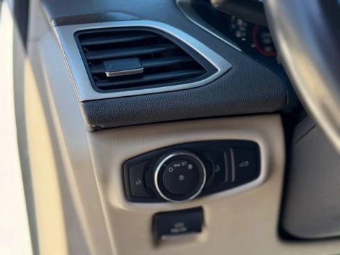 Used 2019 Lincoln MKZ Reserve FWD image 43