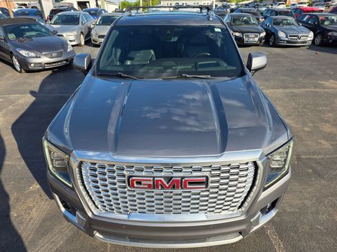 Used 2021 GMC Yukon Denali w/ Denali Ultimate Package AWD/4WD image 11