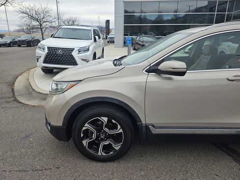 Used 2017 Honda CR-V Touring image 2