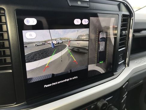 New 2026 Ford F250 XLT w/ XLT Premium Package AWD/4WD image 17