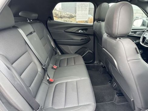 Used 2021 Chevrolet TrailBlazer RS w/ Sun and Liftgate Package image 14