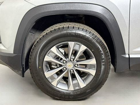 Used 2025 Chevrolet Equinox LT w/ Convenience Package II FWD image 29