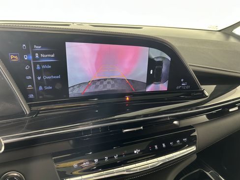 Used 2023 Cadillac Escalade ESV Sport w/ LPO, ONYX Package image 5