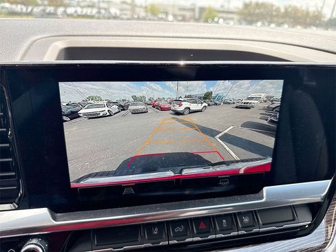 Used 2024 GMC Sierra 2500 SLE w/ SLE Value Package; image 13