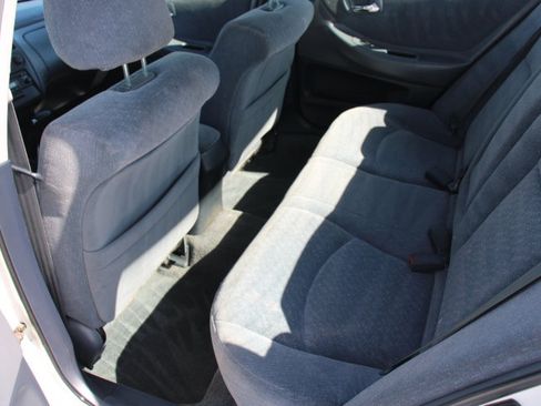 Used 2001 Honda Accord LX image 13