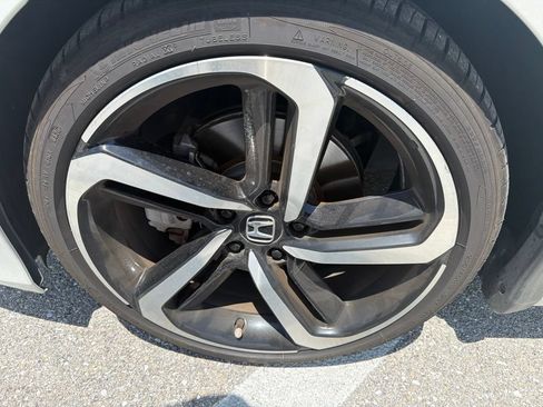 Used 2022 Honda Accord Sport image 8