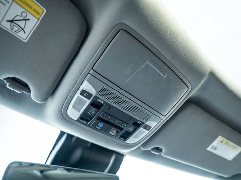 Certified 2018 Acura MDX SH-AWD w/ Technology Package image 37