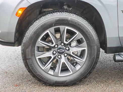 Used 2021 Chevrolet Tahoe Z71 image 16