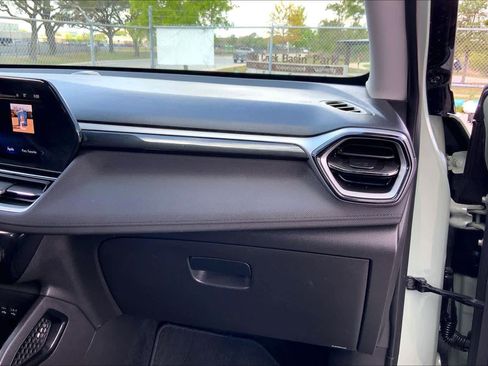 Used 2025 Chevrolet TrailBlazer LT image 18