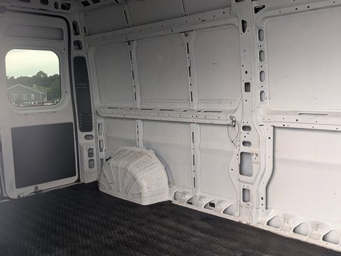 Used 2023 RAM ProMaster 2500 FWD image 31